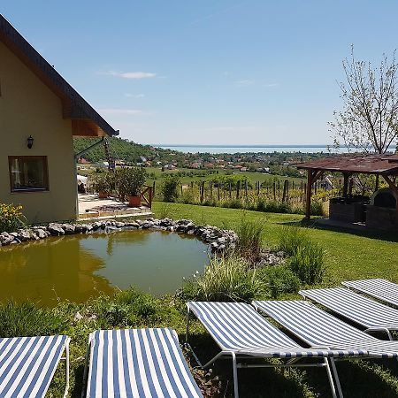 Kincses Vendeghaz Hotel Balatongyörök Buitenkant foto