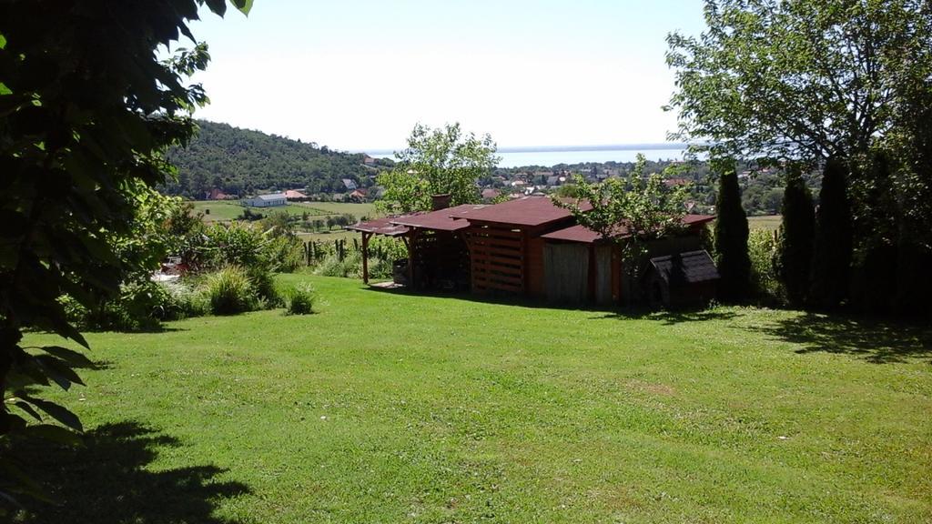 Kincses Vendeghaz Hotel Balatongyörök Buitenkant foto