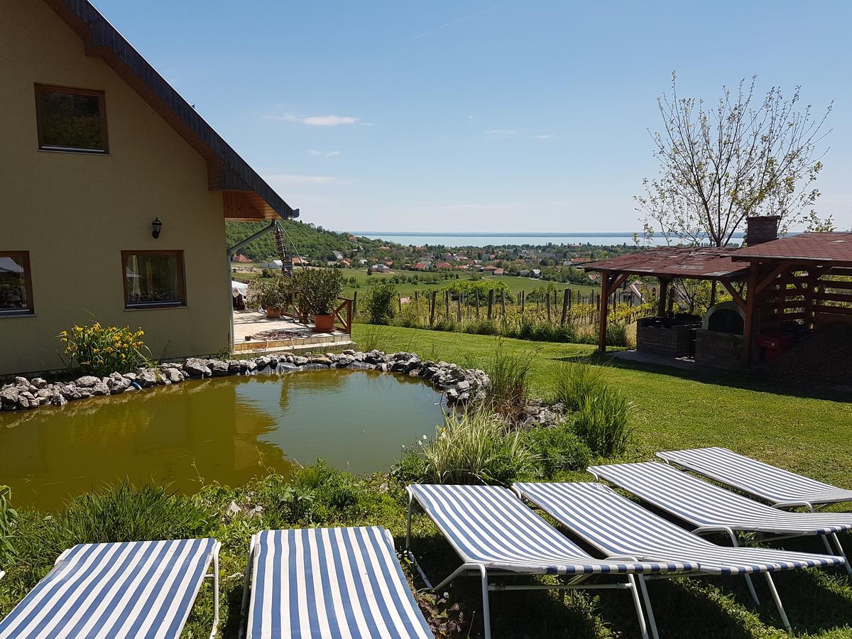 Kincses Vendeghaz Hotel Balatongyörök Buitenkant foto